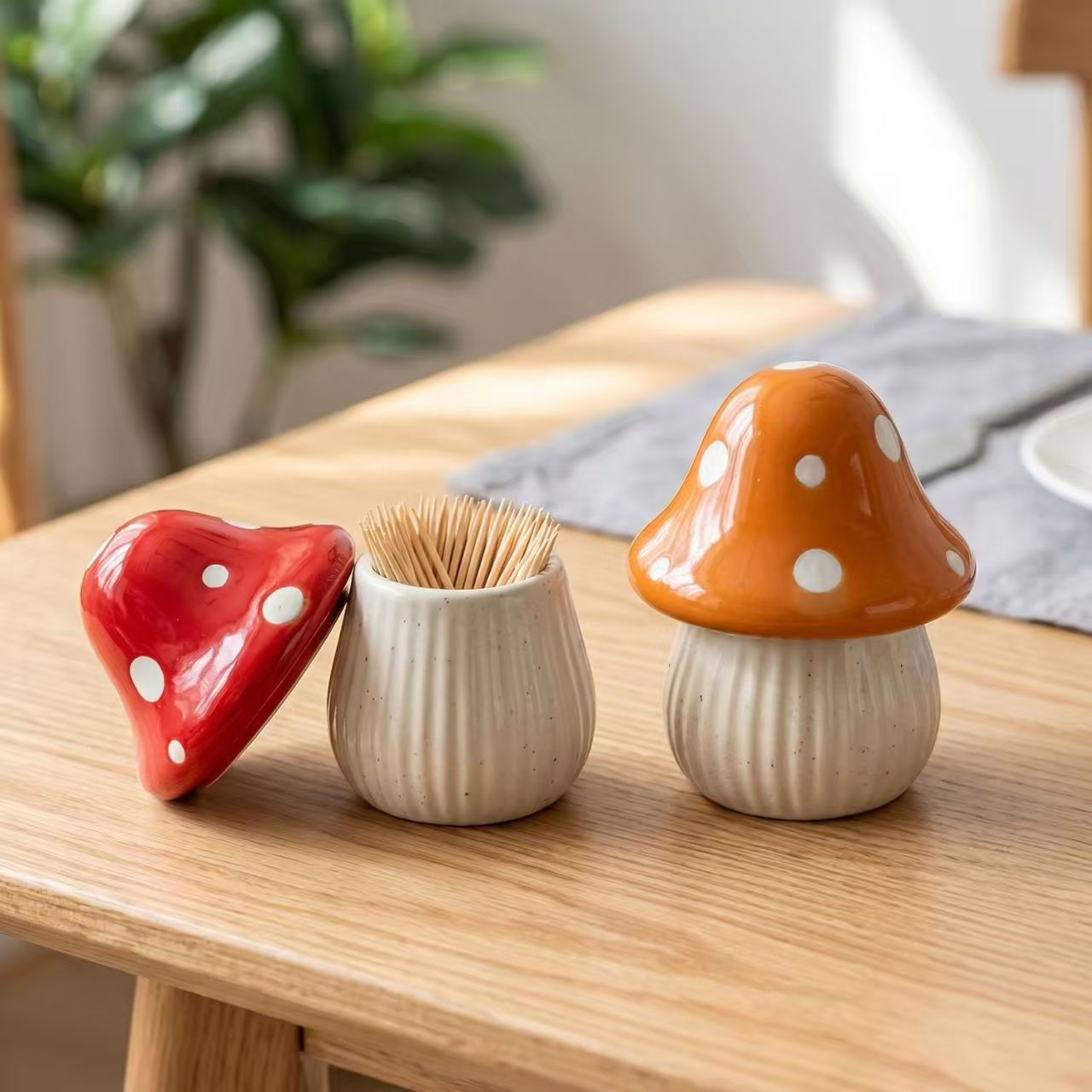 Kitchen Gadgets Organizer - กระปุกเซรามิคลายการ์ตูนรูปเห็ด สำหรับเก็บของใช้ในบ้าน ที่ใส่ไม้จิ้มฟัน ที่เก็บสำลี ที่จัดระเบียบสำลีก้าน ของตกแต่งห้องครัว